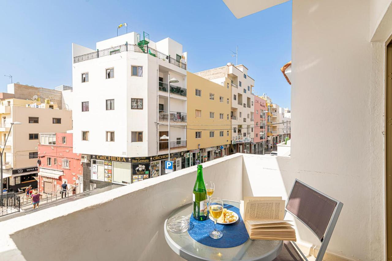 Apartamentos En El Centro De Los Cristianos Arona  Exterior photo