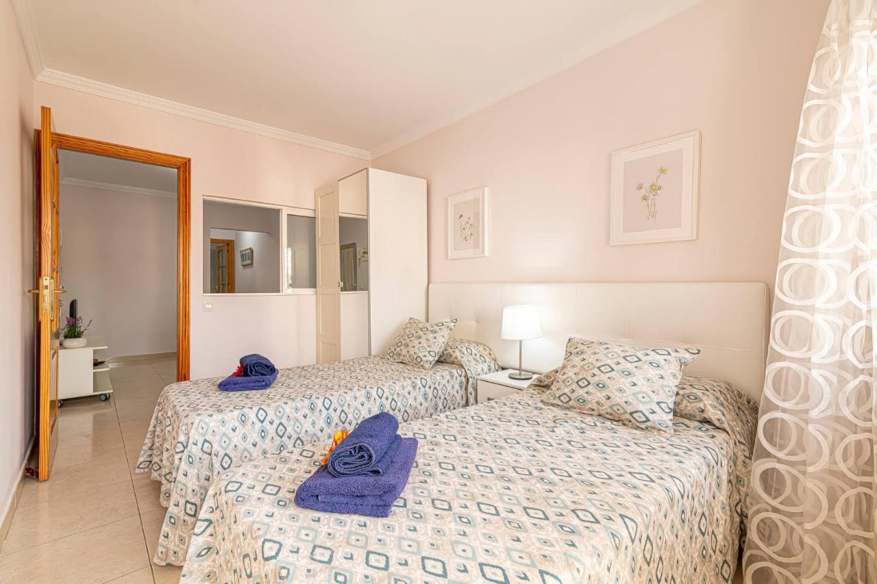 Apartamentos En El Centro De Los Cristianos Arona  Exterior photo
