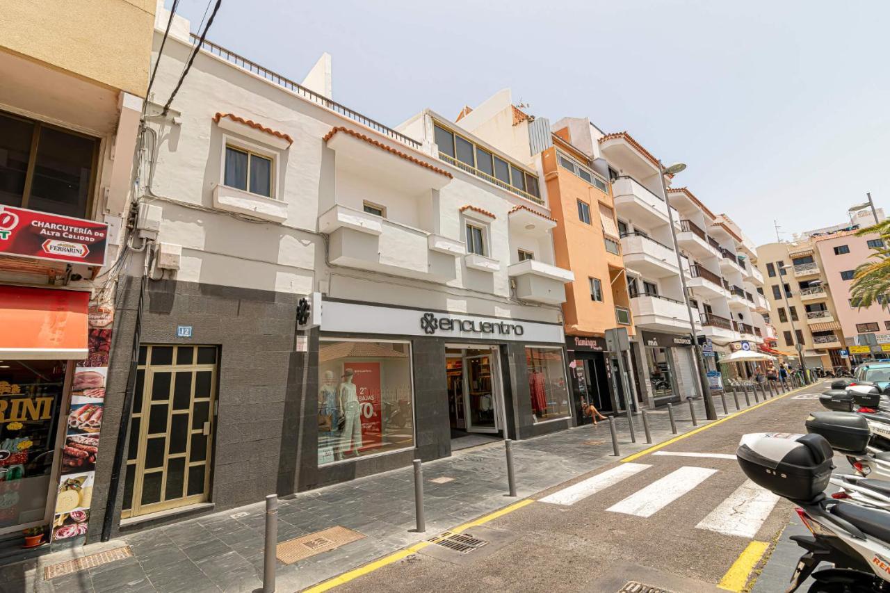 Apartamentos En El Centro De Los Cristianos Arona  Exterior photo