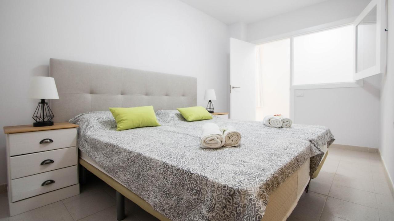 Apartamentos En El Centro De Los Cristianos Arona  Exterior photo