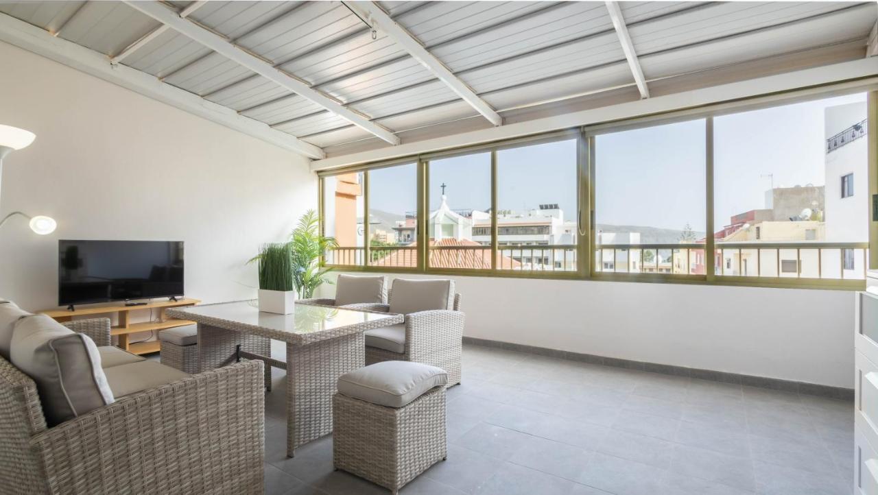 Apartamentos En El Centro De Los Cristianos Arona  Exterior photo